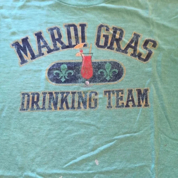 Mardi Gras Drinking Member Distressed Tee … - Picture 3 of 7